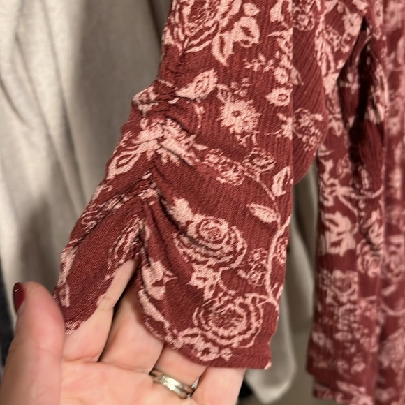 Torrid Floral Rose Table Boho Gauze Smocked VNeck Top Torrid Size 0 / Large - Picture 6 of 12